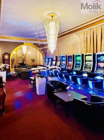 Pronájem restaurace, Teplice - Trnovany, Masarykova třída, 250 m2