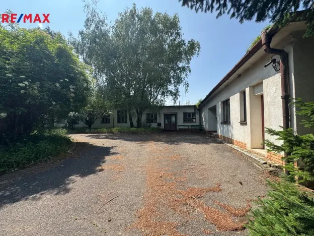 Prodej komerční nemovitosti, Kunovice, Osvobození, 10989 m2