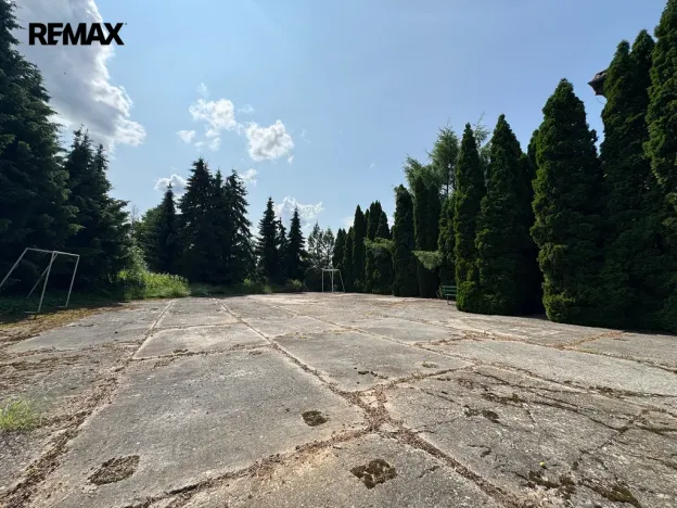 Prodej komerční nemovitosti, Kunovice, Osvobození, 10989 m2