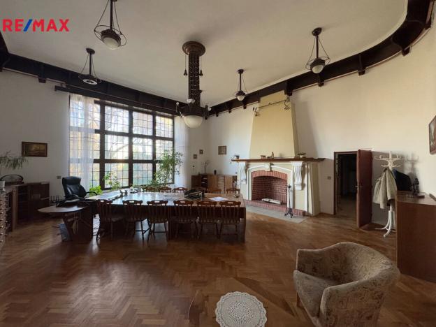 Prodej komerční nemovitosti, Kunovice, Osvobození, 3040 m2