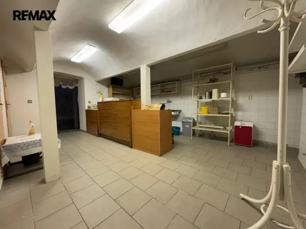 Prodej komerční nemovitosti, Kunovice, Osvobození, 3040 m2