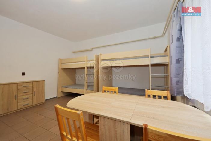 Prodej výrobních prostor, Maleč, 4000 m2