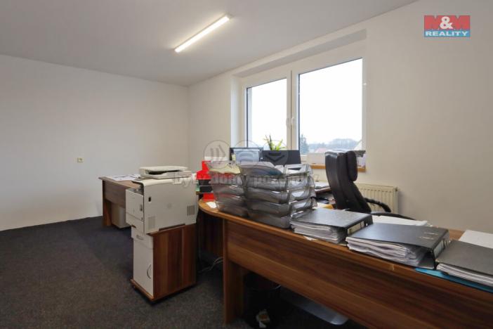 Prodej výrobních prostor, Maleč, 4000 m2