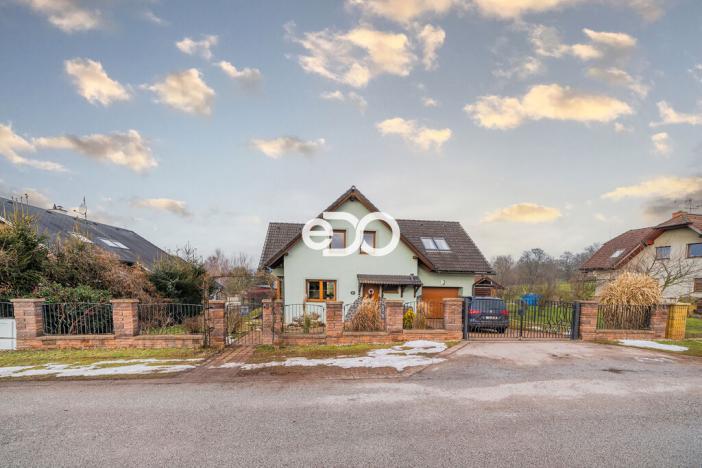 Prodej rodinného domu, Vlčice, 168 m2