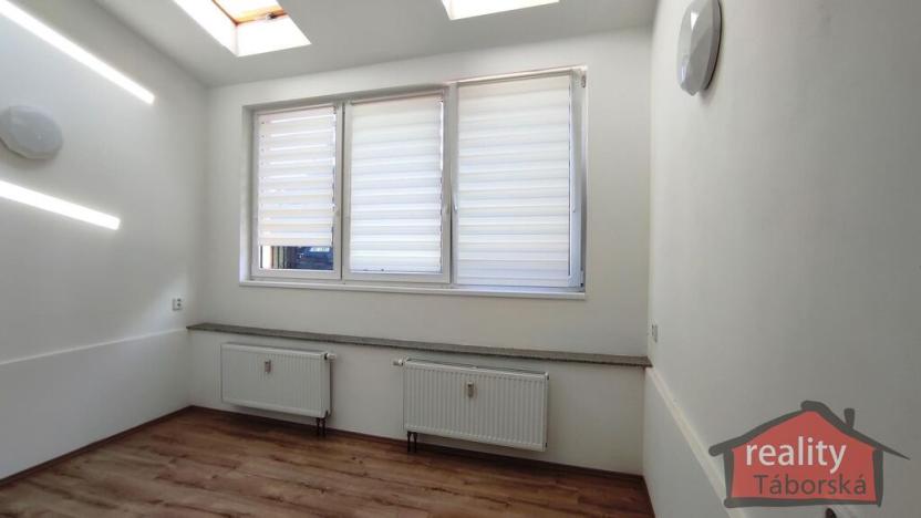 Prodej bytu 2+kk, Nupaky, 94 m2