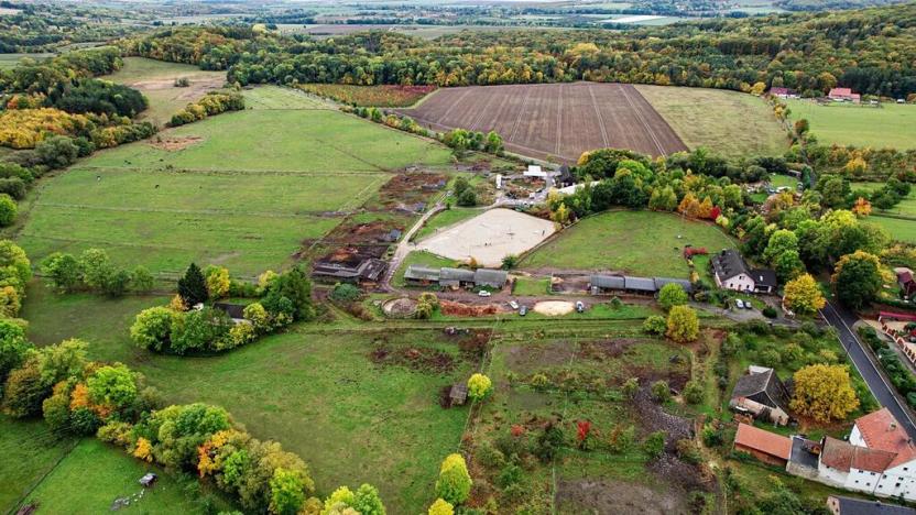 Prodej pozemku, Třebušín, 127000 m2