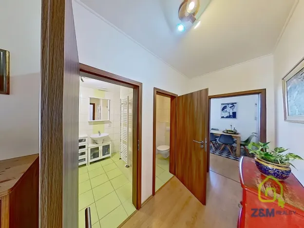 Prodej bytu 3+1, Karlovy Vary, Spálená, 80 m2