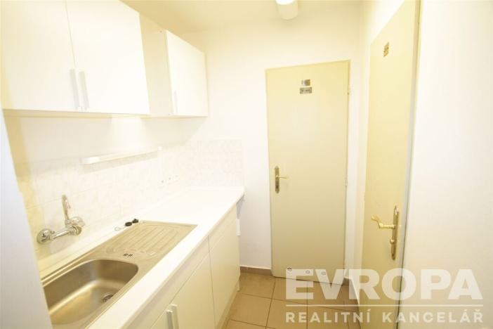 Pronájem kanceláře, Praha - Nové Město, Revoluční, 26 m2