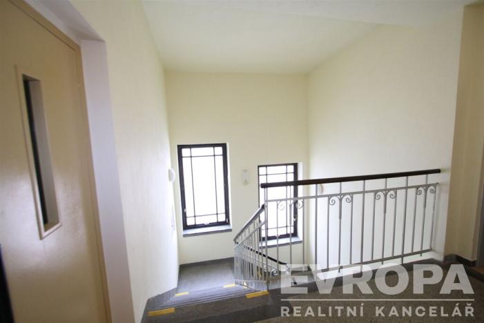 Pronájem kanceláře, Praha - Žižkov, Domažlická, 76 m2