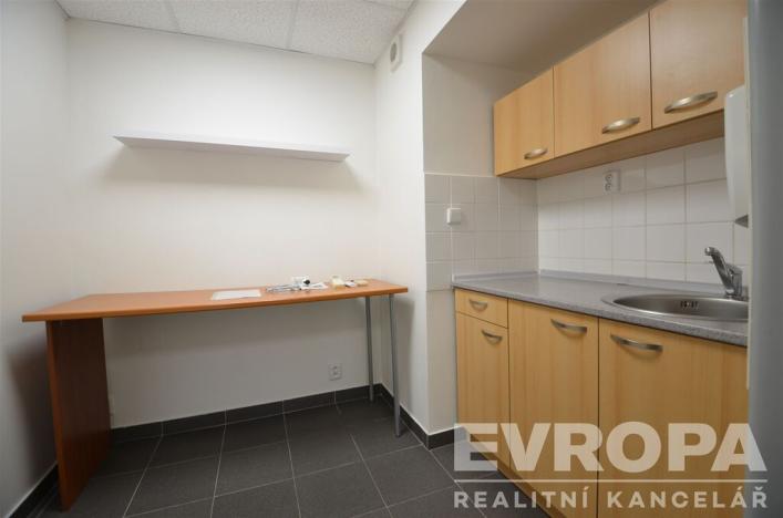 Pronájem kanceláře, Praha - Žižkov, Domažlická, 76 m2