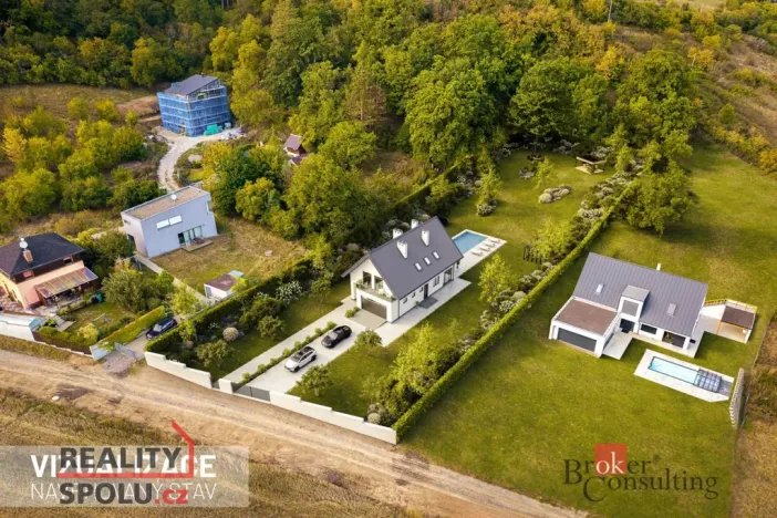 Prodej pozemku pro bydlení, Beroun, samota Na Vinici, 3833 m2