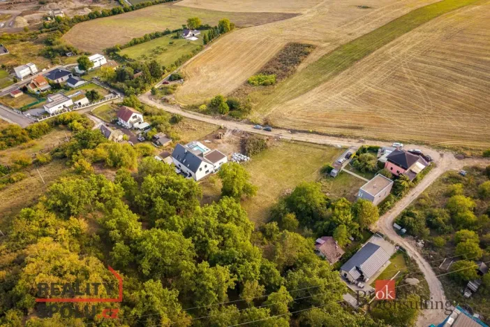 Prodej pozemku pro bydlení, Beroun, samota Na Vinici, 3833 m2