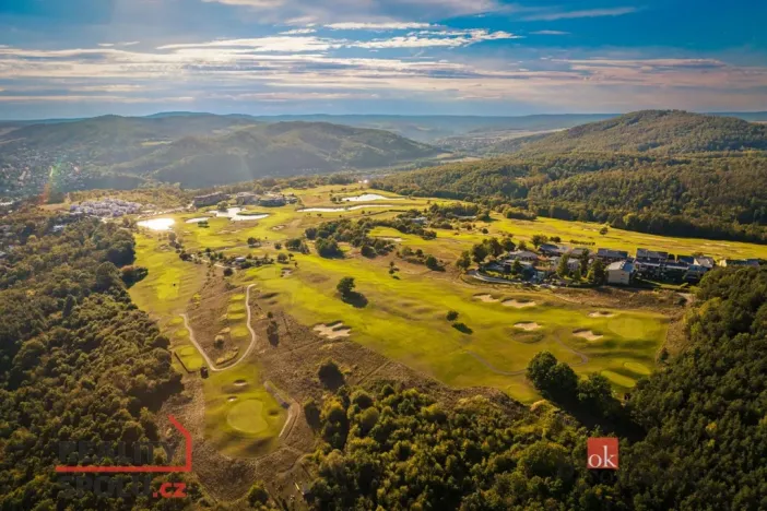Prodej pozemku pro bydlení, Beroun, samota Na Vinici, 3833 m2