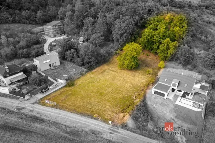 Prodej pozemku pro bydlení, Beroun, samota Na Vinici, 3833 m2