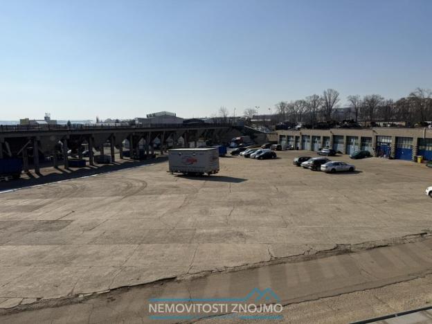 Pronájem komerční nemovitosti, Znojmo, Uhelná, 2921 m2