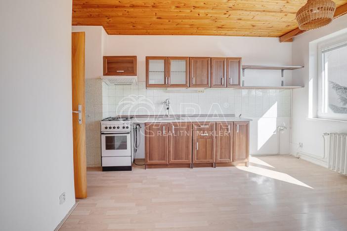 Pronájem bytu 3+1, Mníšek pod Brdy, Za Sokolovnou, 110 m2