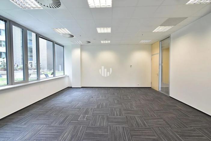 Pronájem kanceláře, Praha - Stodůlky, Bucharova, 659 m2