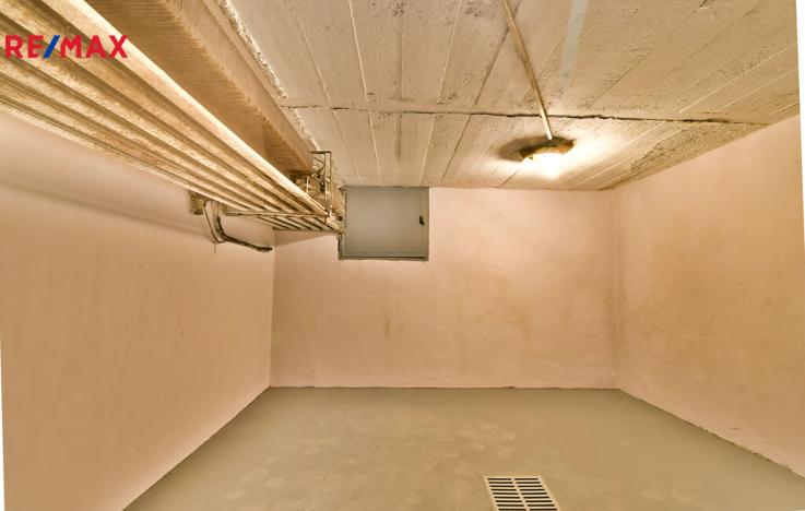 Pronájem obchodního prostoru, Hradec Králové - Pražské Předměstí, Horova, 70 m2