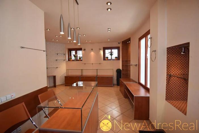 Prodej obchodního prostoru, Karlovy Vary, Zámecký vrch, 28 m2