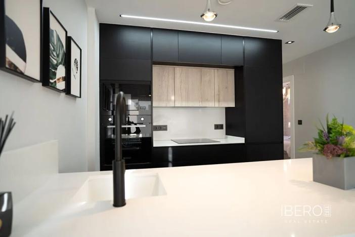 Prodej bytu 3+kk, Torrevieja, Španělsko, 78 m2