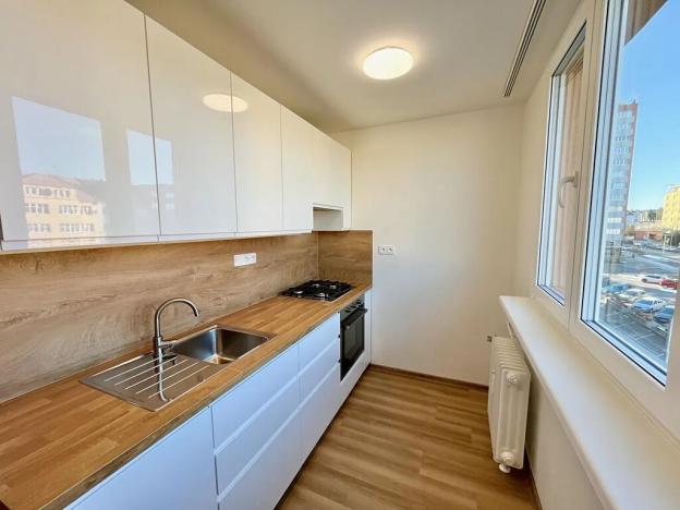 Pronájem bytu 2+kk, Mladá Boleslav, náměstí Republiky, 56 m2