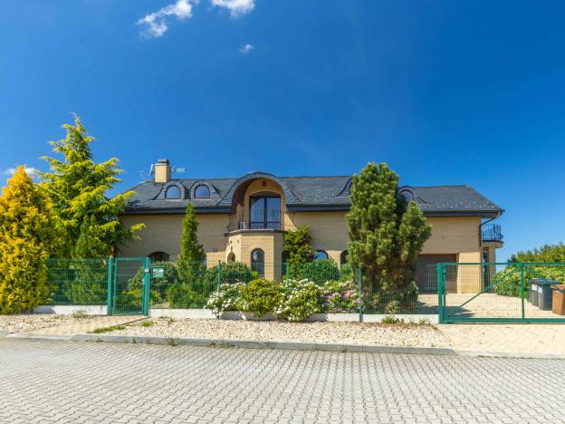 Pronájem vily, Trnová, 397 m2