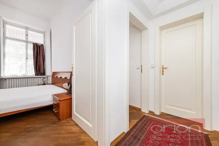 Pronájem bytu 3+1, Praha - Malá Strana, Sněmovní, 85 m2