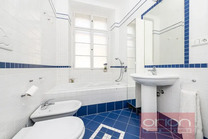 Pronájem bytu 3+1, Praha - Malá Strana, Sněmovní, 85 m2