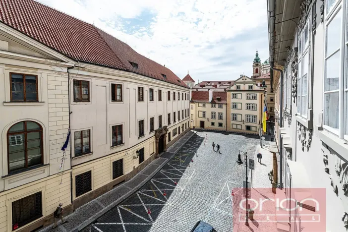 Pronájem bytu 3+1, Praha - Malá Strana, Sněmovní, 85 m2