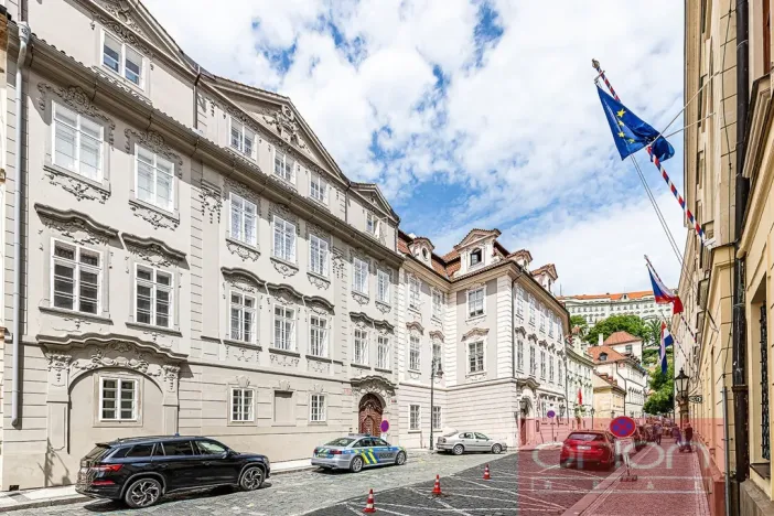 Pronájem bytu 3+1, Praha - Malá Strana, Sněmovní, 85 m2