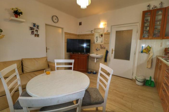 Prodej rodinného domu, Běstvina, 140 m2