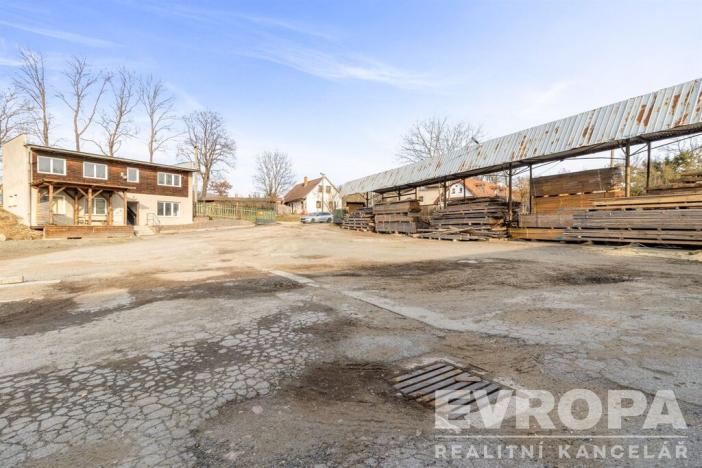 Prodej komerční nemovitosti, Maleč, okres havlíčkův brod, 1012 m2