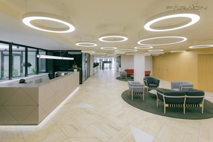 Pronájem kanceláře, Praha - Karlín, Sokolovská, 342 m2