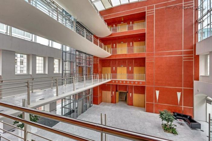 Pronájem kanceláře, Praha - Karlín, Křižíkova, 429 m2