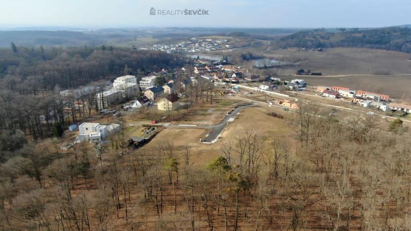 Prodej pozemku pro bydlení, Hluboká nad Vltavou, Lesní, 1689 m2