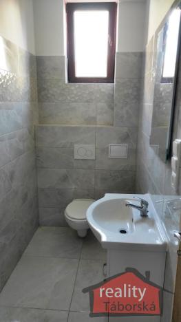 Prodej atypického bytu, Nupaky, 88 m2