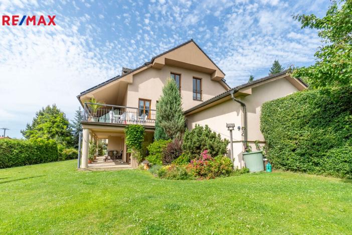 Prodej vícegeneračního domu, Černolice, Pod Hůrkou, 420 m2