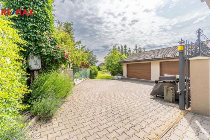 Prodej vícegeneračního domu, Černolice, Pod Hůrkou, 420 m2