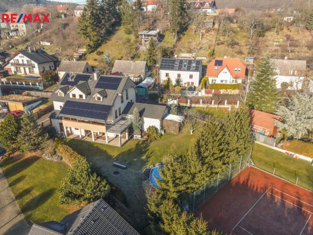 Prodej vícegeneračního domu, Černolice, Pod Hůrkou, 420 m2