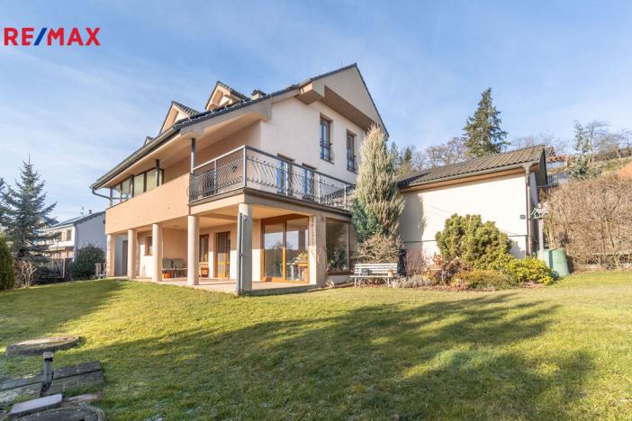 Prodej vícegeneračního domu, Černolice, Pod Hůrkou, 420 m2