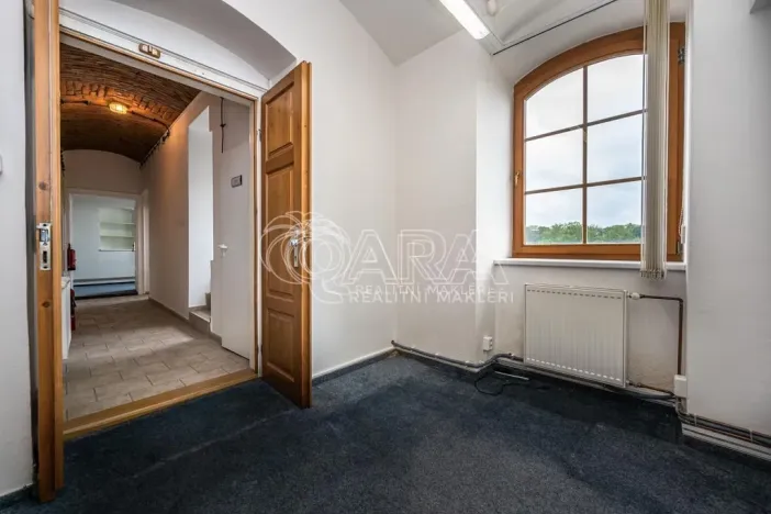 Pronájem obchodního prostoru, Mladá Boleslav - Mladá Boleslav I, Vodkova, 543 m2