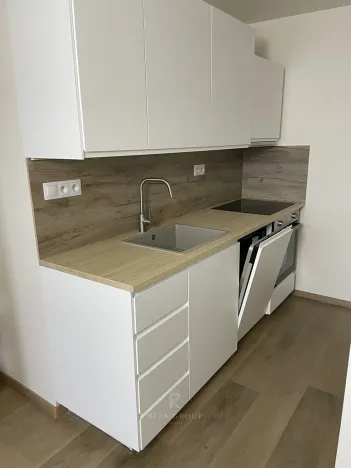 Pronájem bytu 2+kk, Praha - Kamýk, Pšenčíkova, 60 m2