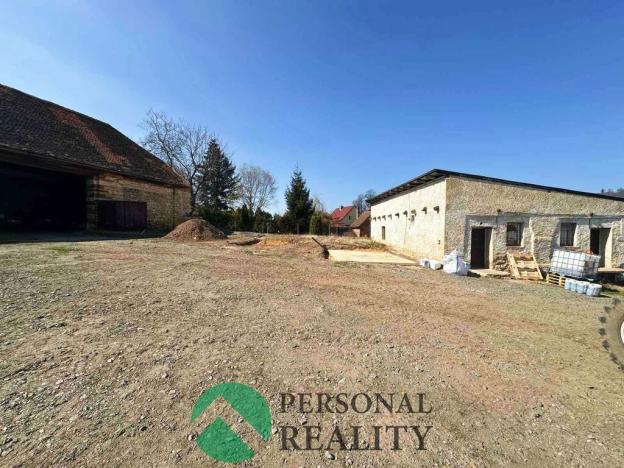 Prodej podílu 1/2 zemědělské usedlosti, Kounov, 1000 m2