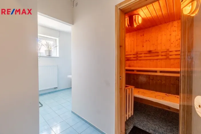 Prodej ubytování, Černolice, Pod Hůrkou, 420 m2