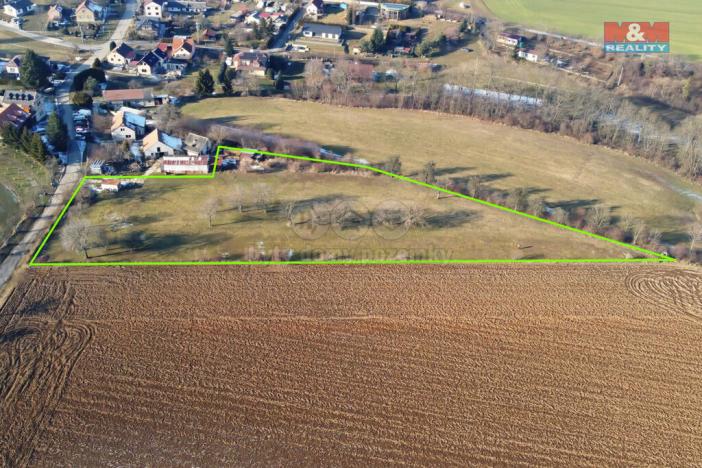 Prodej pole, Miskovice, 8245 m2