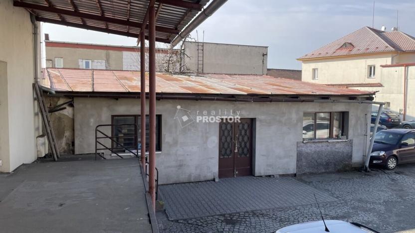 Pronájem výrobních prostor, Jirny, Tovární, 784 m2