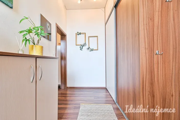 Pronájem bytu 2+kk, Brno, Stará, 60 m2