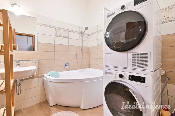 Pronájem bytu 2+kk, Brno - Zábrdovice, Stará, 60 m2