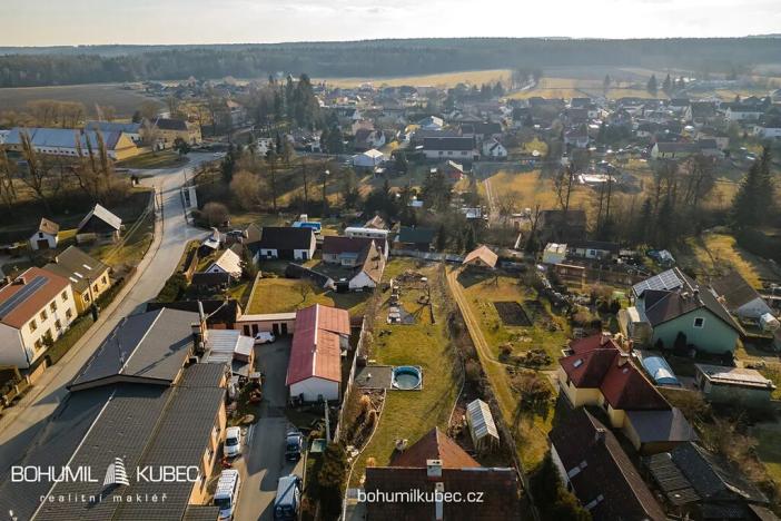 Prodej pozemku pro bydlení, Ústrašice, 648 m2