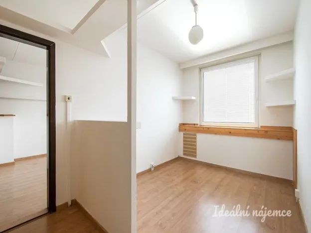 Pronájem bytu 2+kk, Praha - Modřany, Pertoldova, 41 m2